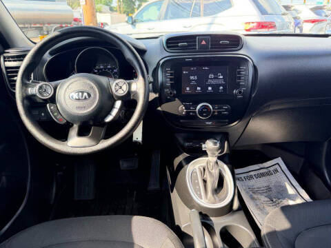 2018 Kia Soul +