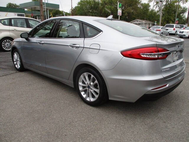 2020 Ford Fusion Hybrid SE