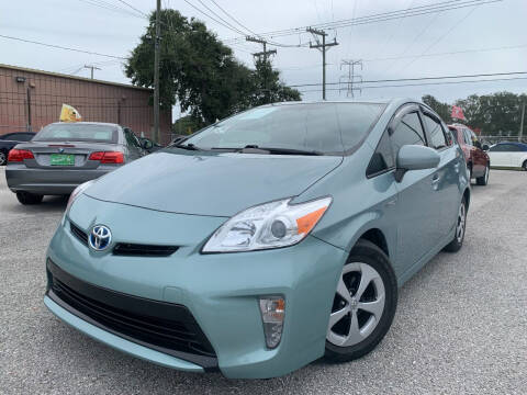 2015 Toyota Prius for sale at Das Autohaus Quality Used Cars in Clearwater FL