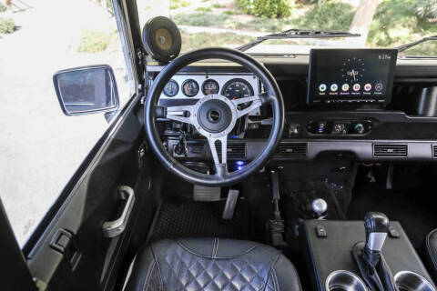 1984 Land Rover Defender