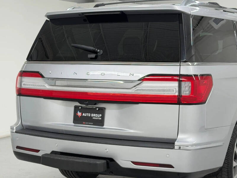 2019 Lincoln Navigator L Select