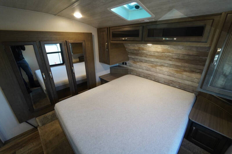 2021 Keystone RV Cougar 24 RDS