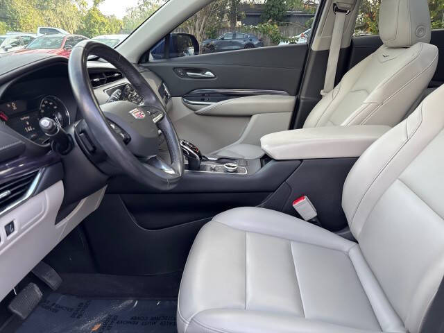 2023 Cadillac XT4 Luxury