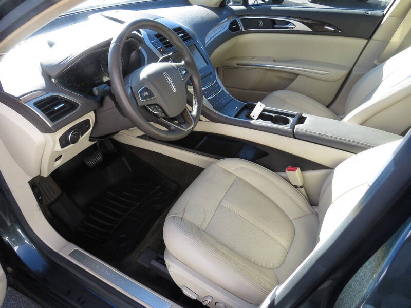 2016 Lincoln MKZ