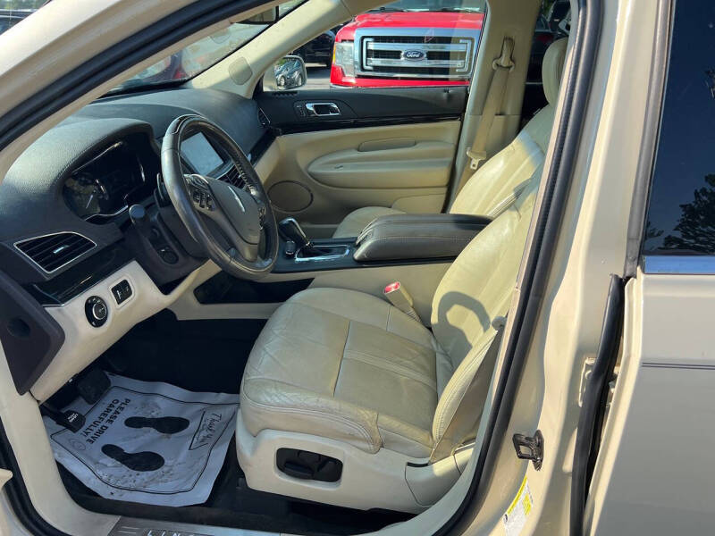 2014 Lincoln MKT Ecoboost
