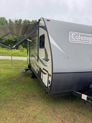 2020 COLEMAN LIGHT 1605FB