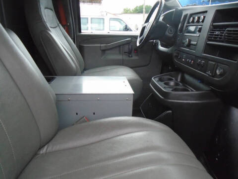 2017 Chevrolet Express 2500