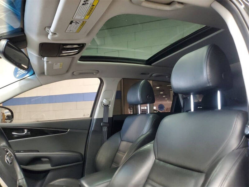 2020 Kia Sorento EX V6