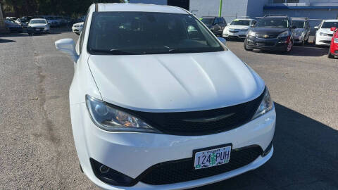 2018 Chrysler Pacifica Touring Plus