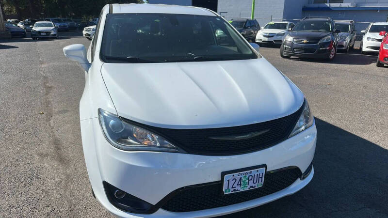 2018 Chrysler Pacifica Touring Plus