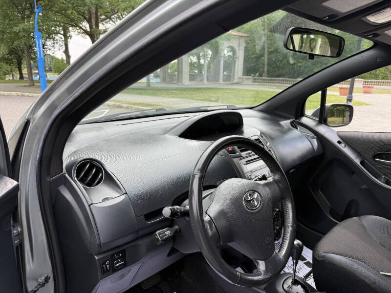2009 Toyota Yaris S