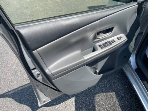 2013 Toyota Prius v Five