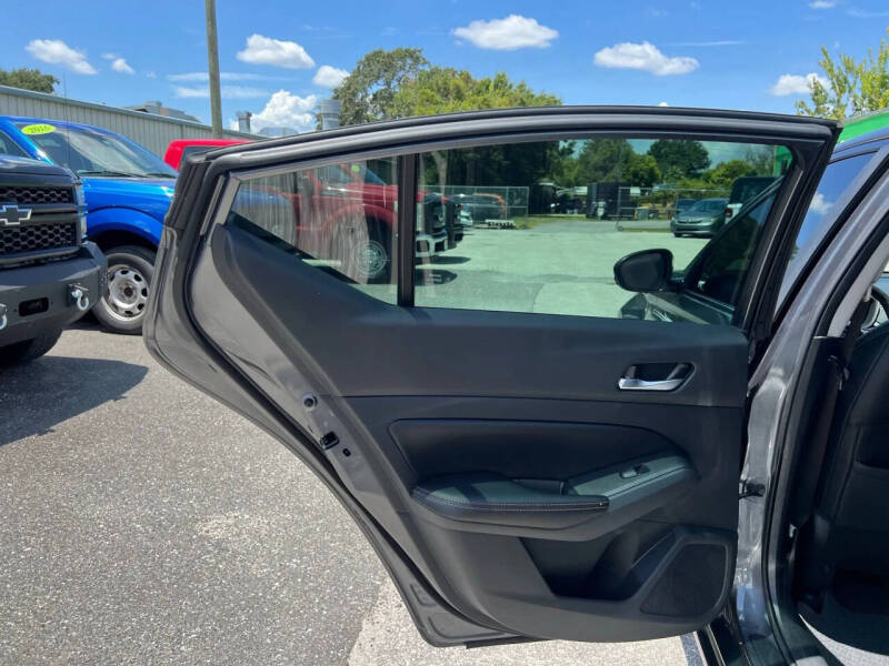 2021 Nissan Altima 2.5 SR