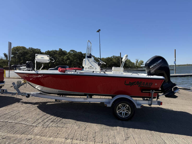 2015 Mako 19 CPX