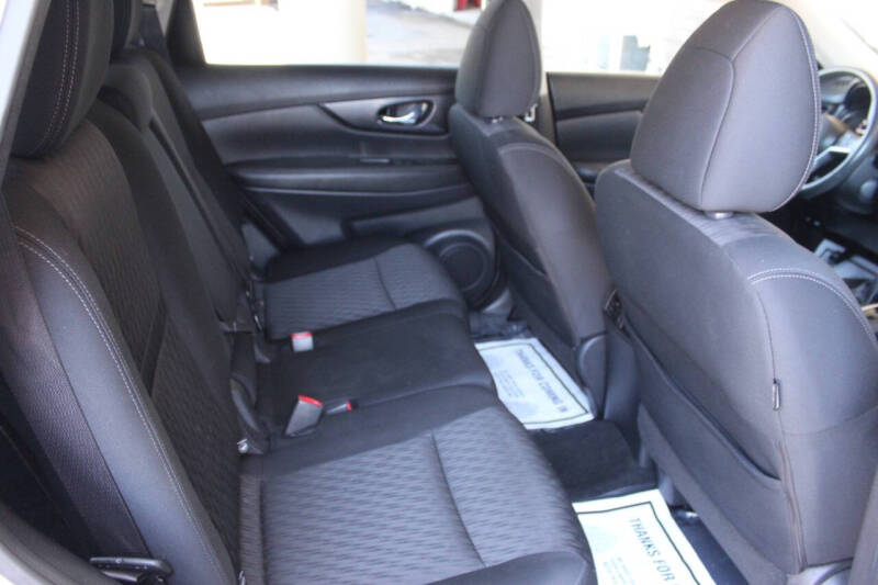 2017 Nissan Rogue SV