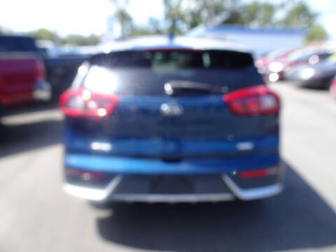 2017 Kia Niro LX