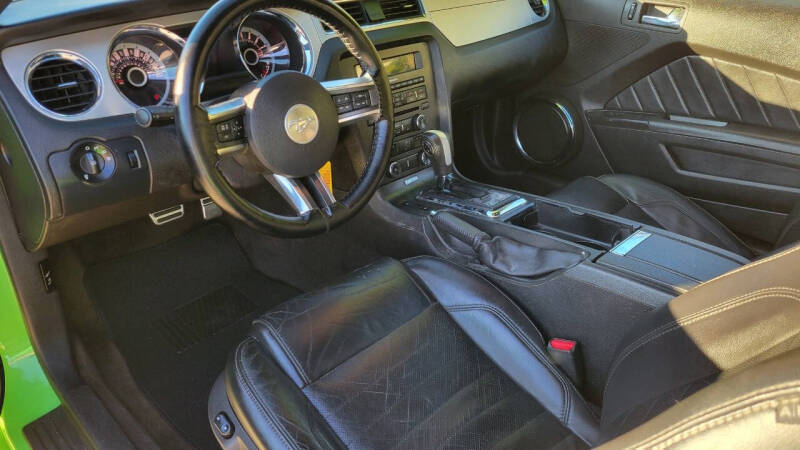 2013 Ford Mustang V6 Premium