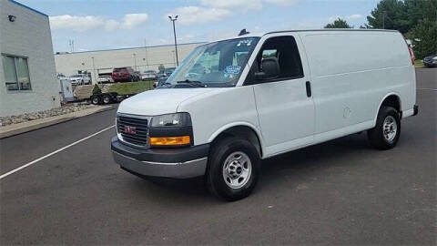 2022 GMC Savana 2500