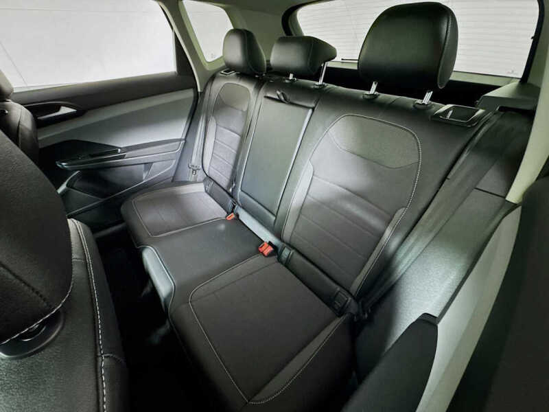 2022 Volkswagen Taos SE 4Motion