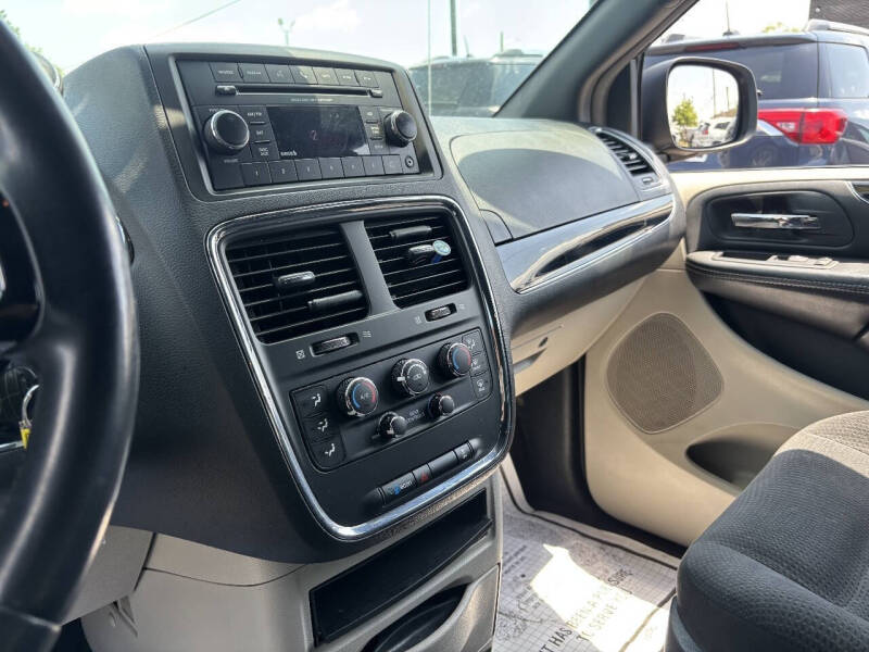 2017 Dodge Grand Caravan SE