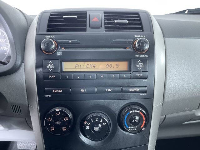 2010 Toyota Corolla LE