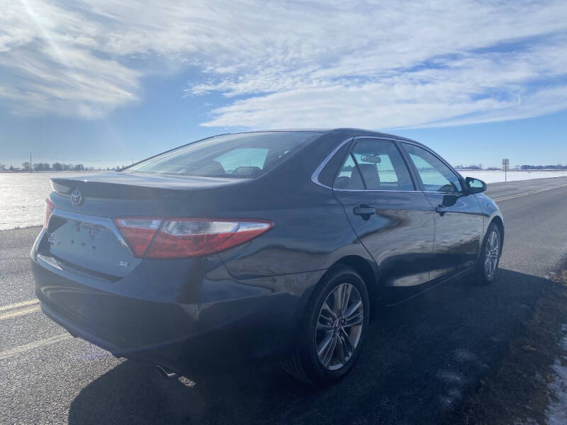 2016 Toyota Camry SE