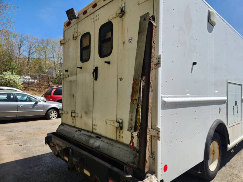 2009 Freightliner MT45 Chassis