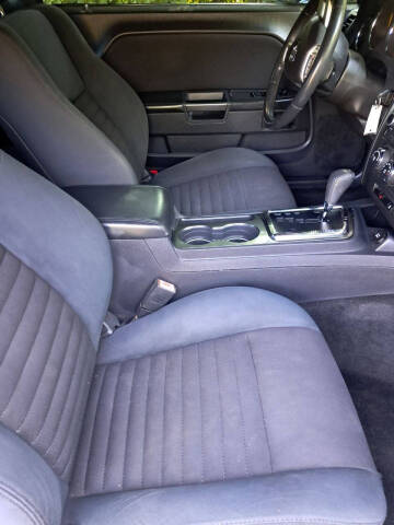 2012 Dodge Challenger SXT