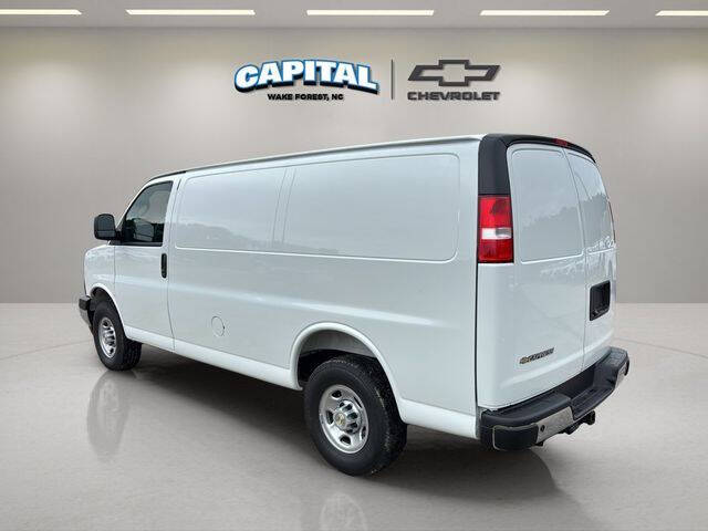 2025 Chevrolet Express 2500