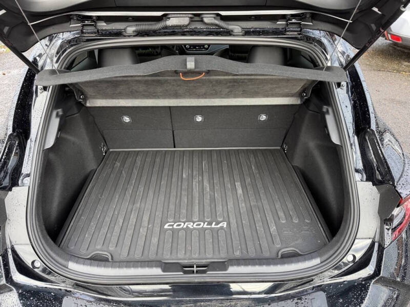 2025 Toyota Corolla Hatchback XSE