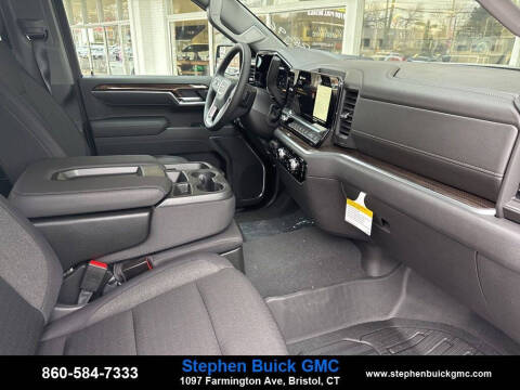 2026 GMC Sierra 1500 Elevation Standard