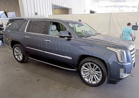 2020 Cadillac Escalade ESV Luxury