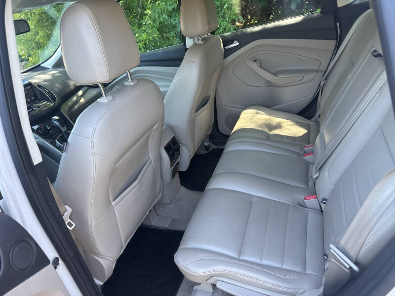 2013 Ford C-MAX Hybrid SEL