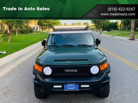2013 Toyota FJ Cruiser for sale at Trade In Auto Sales in Van Nuys CA