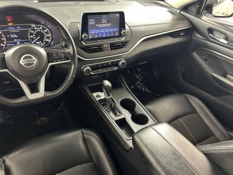 2021 Nissan Altima 2.5 SR