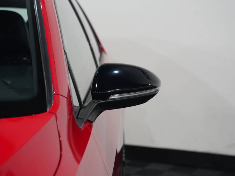 2016 Volkswagen Golf R 4Motion