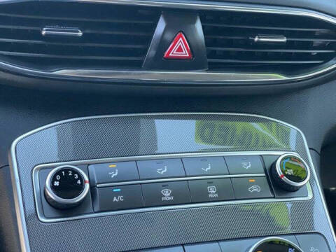 2023 Hyundai Santa Fe SE