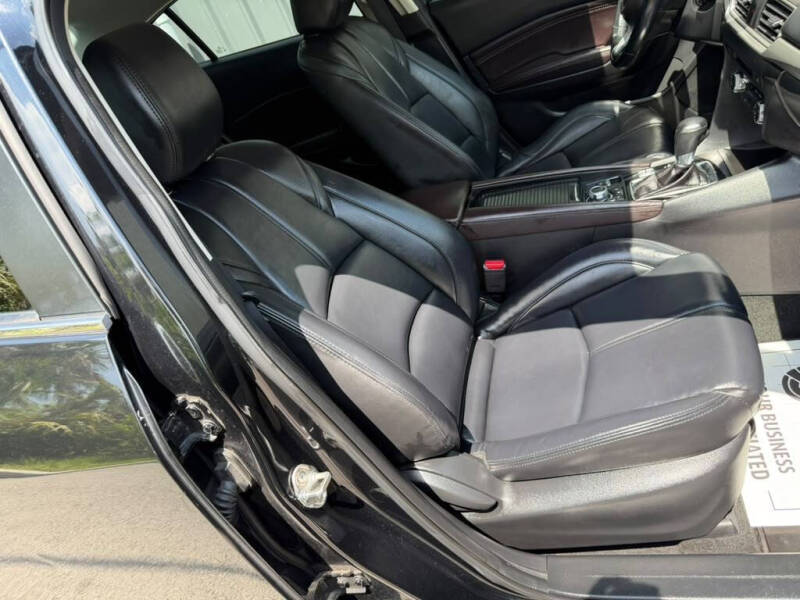2017 Mazda MAZDA3 Touring