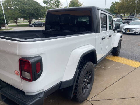 2021 Jeep Gladiator Willys