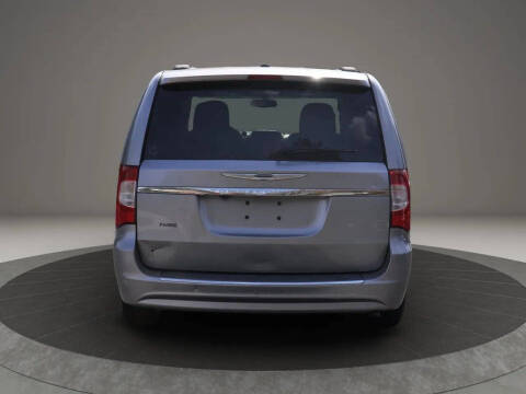 2015 Chrysler Town and Country Touring