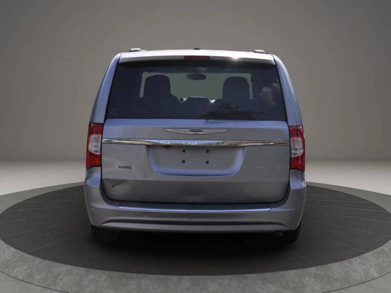 2015 Chrysler Town and Country Touring