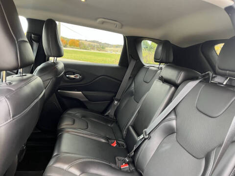 2021 Jeep Cherokee Latitude Lux