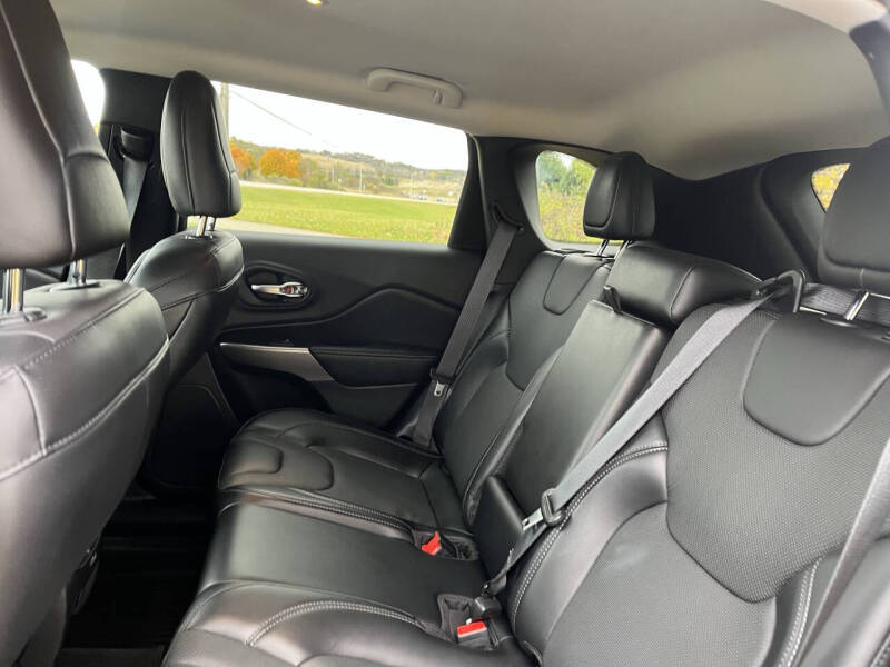 2021 Jeep Cherokee Latitude Lux