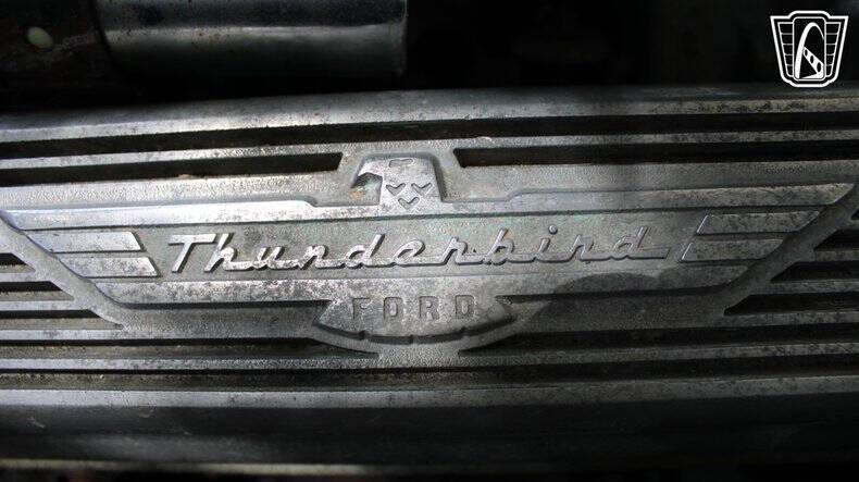 1957 Ford Thunderbird