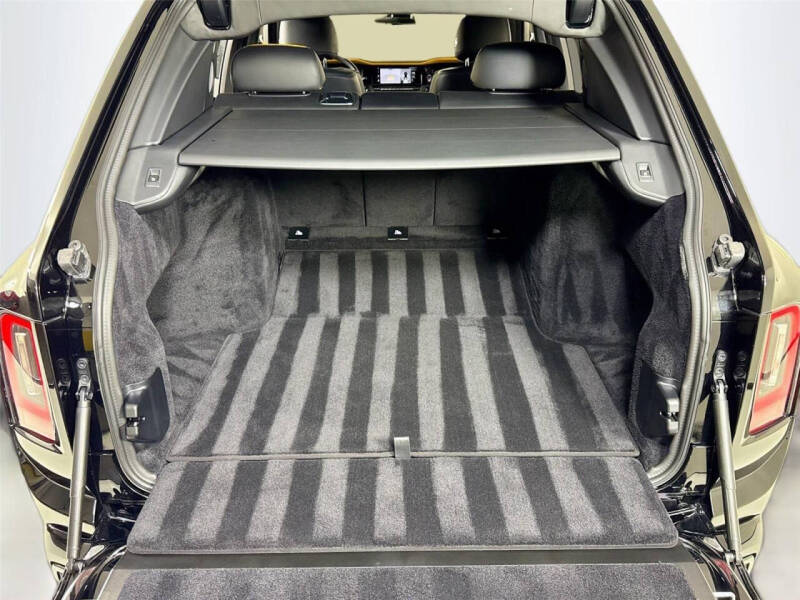 2025 Rolls-Royce Black Badge Cullinan