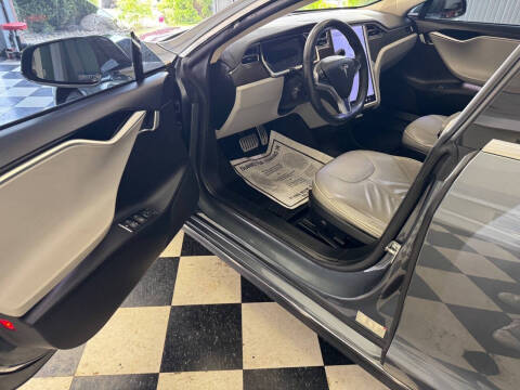 2013 Tesla Model S Performance