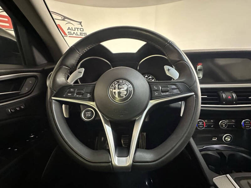 2018 Alfa Romeo Stelvio Sport