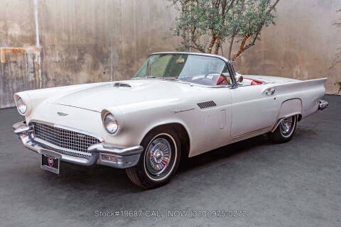 1957 Ford Thunderbird