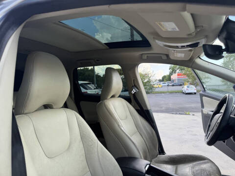 2016 Volvo XC60 T6 Drive-E