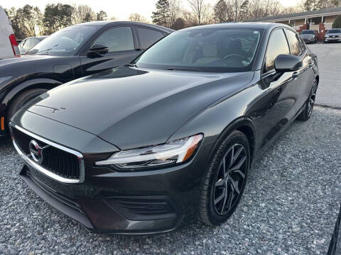 2020 Volvo S60 T6 Momentum